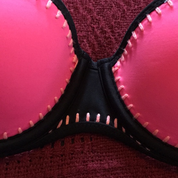 Victoria’s Secret swim top, 32c - Picture 2 of 7